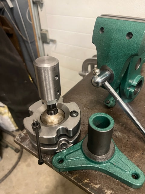 parrot (versa) vise adapter pin