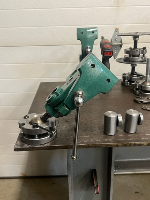 Parrot vise with ball base