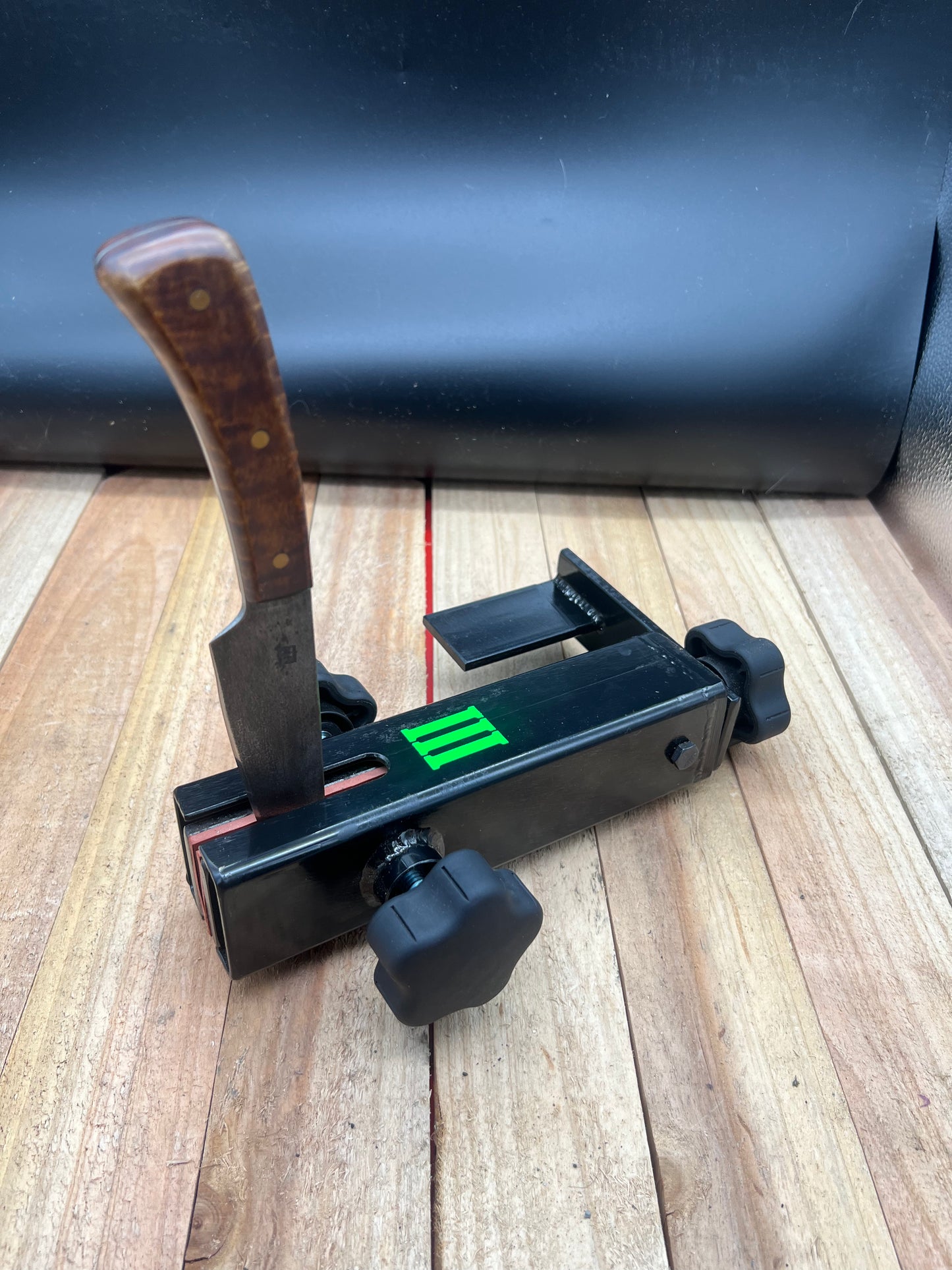 Knife vise (small)